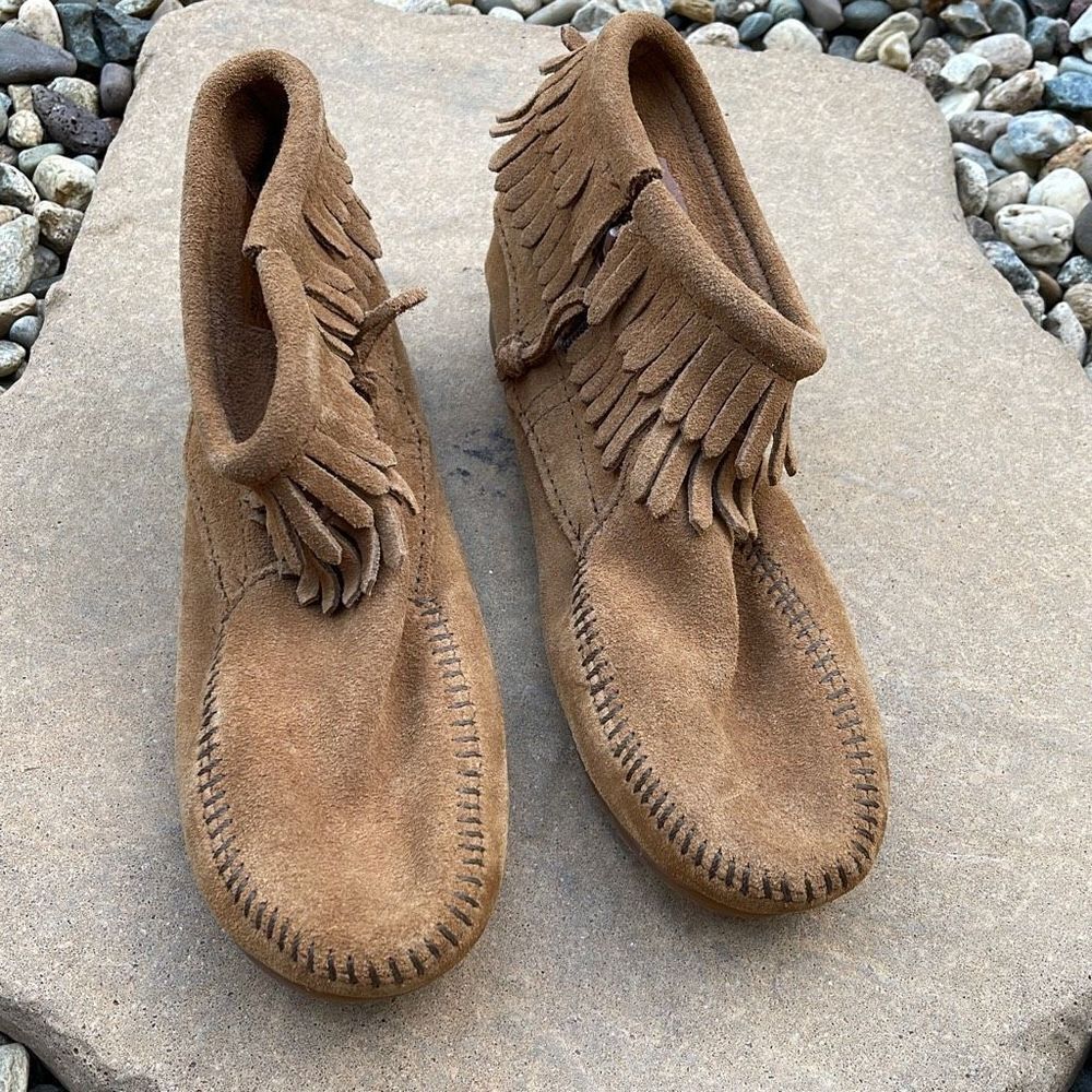 Minnetonka Moccasin Boots Leather Suede Side Zip Brown‎ Size 4 youth